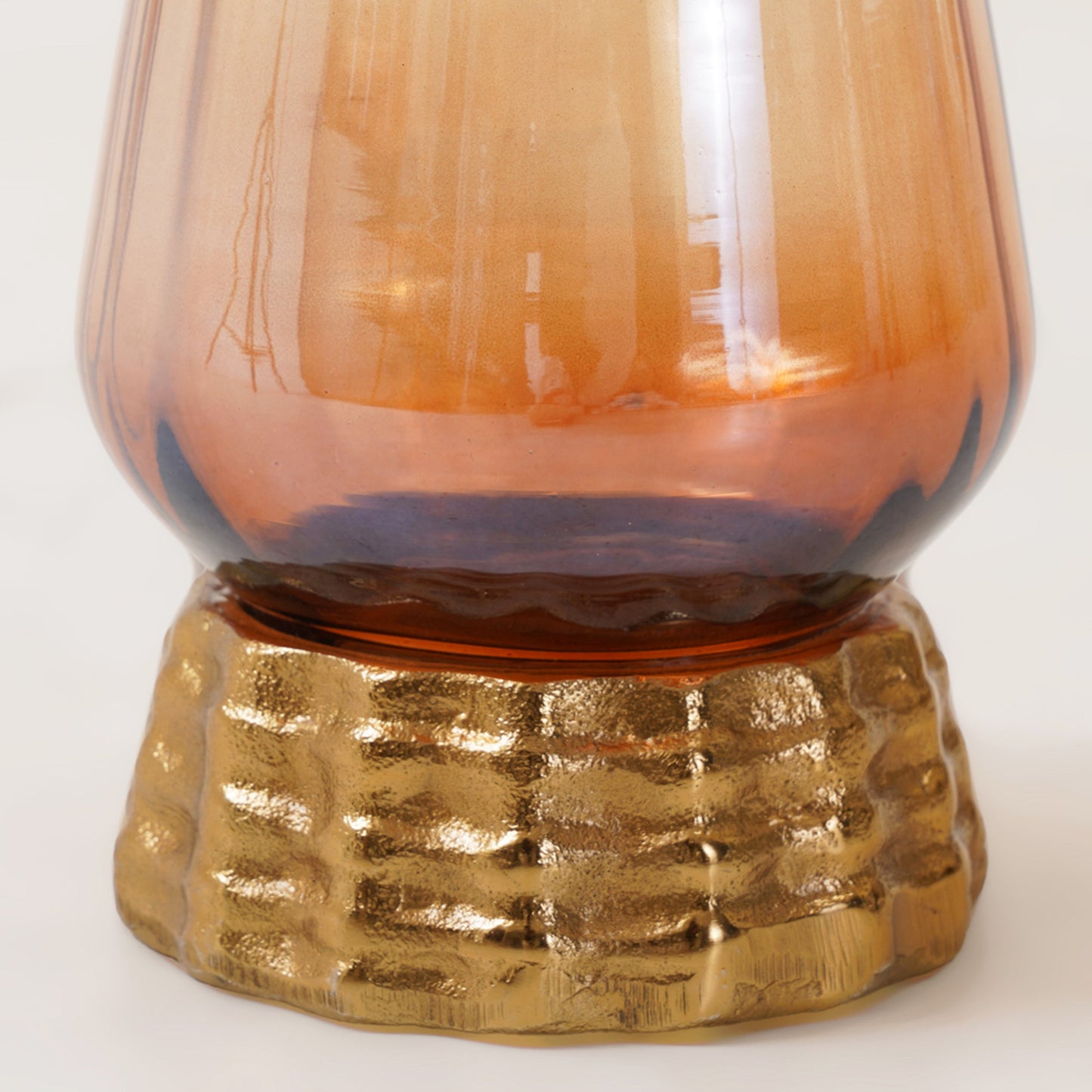 Lustre Vase