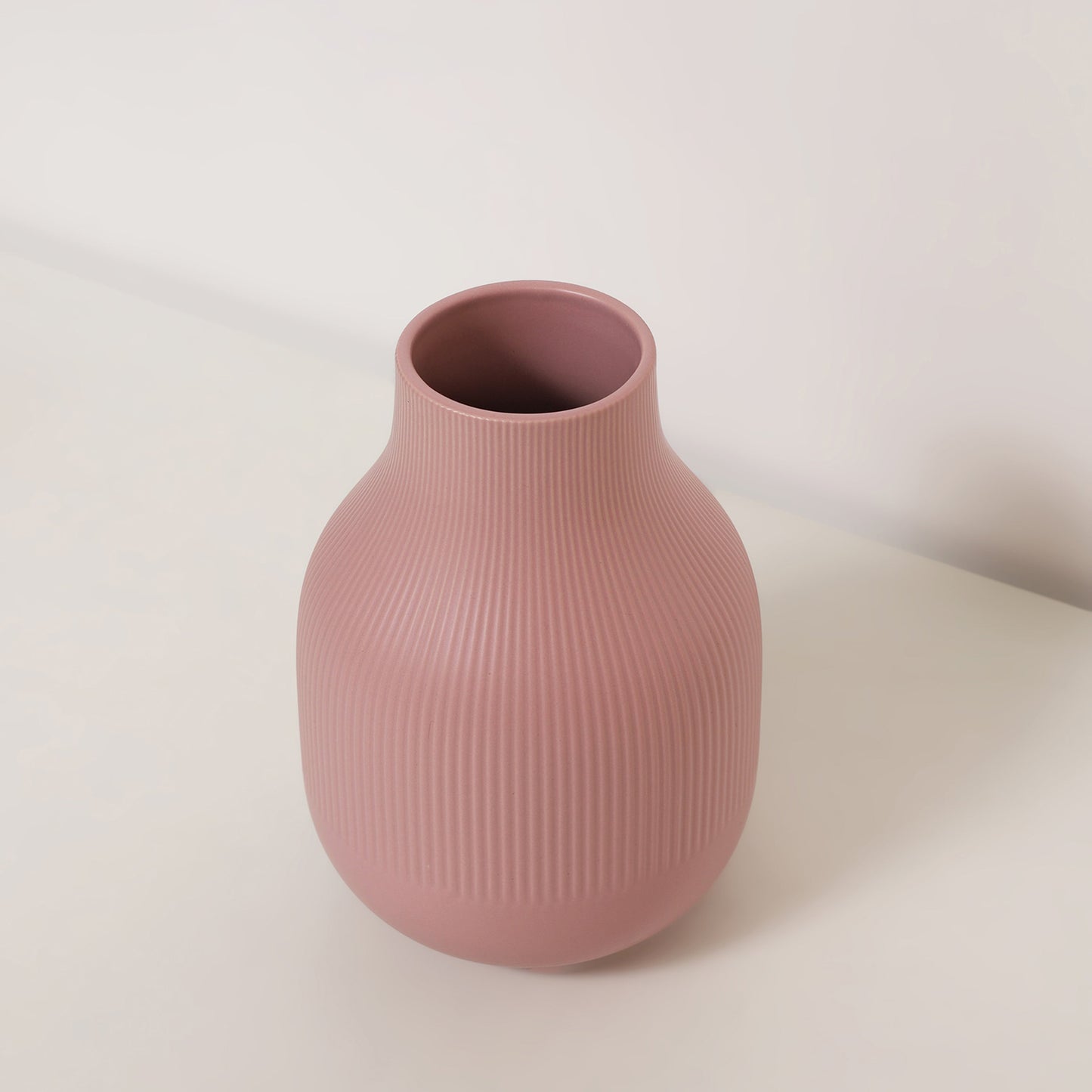 Stylish Ceramic Line Vase Pink