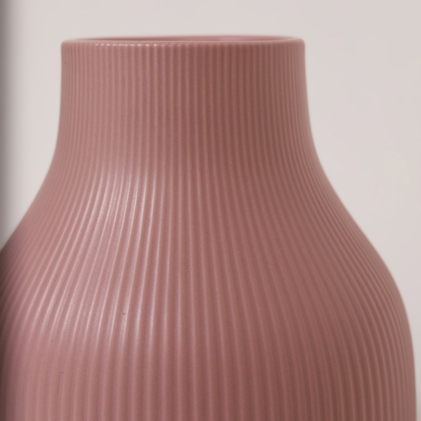 Stylish Ceramic Line Vase Pink
